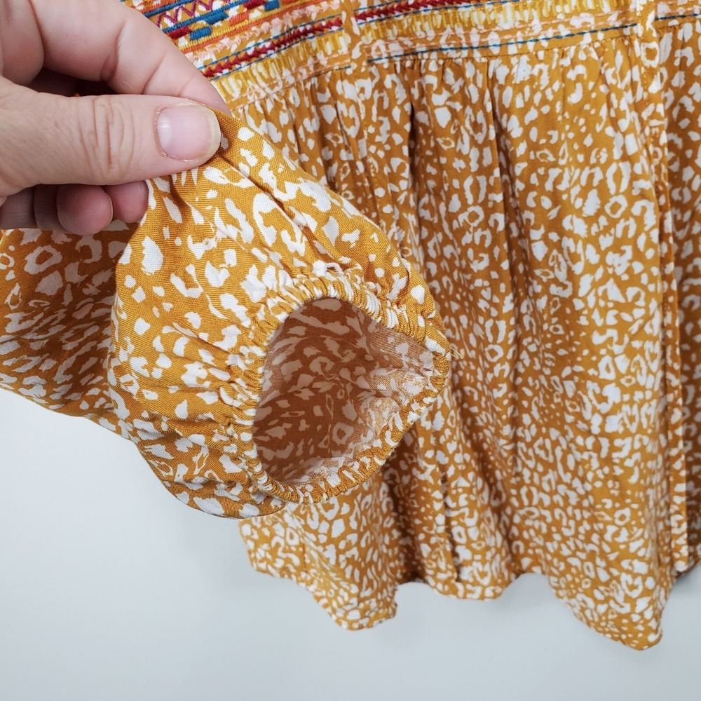 Savanna Jane Sleeveless Embroidered Cactus Gold Leopard Print Top Size Small - Picture 5 of 9